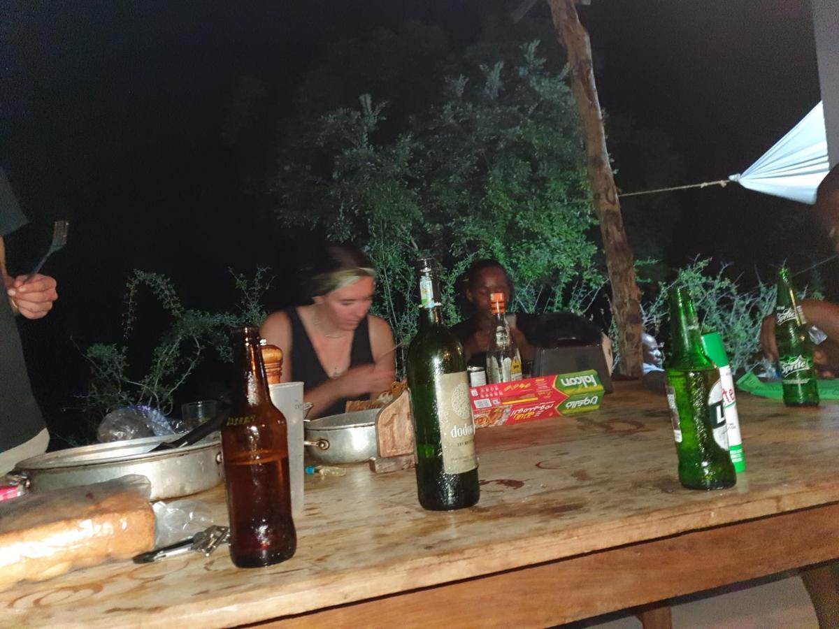 Rasta House Bed and Breakfast Kilindoni Buitenkant foto